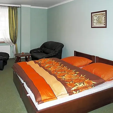 Hotel Majak *